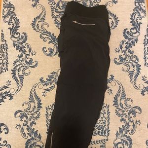 Athleta Mod Trekkie Crop Pant